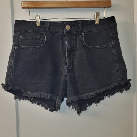 American Eagle Outfitters Pants - American Eagle Outfitters Black Jean Shorts - Size 12